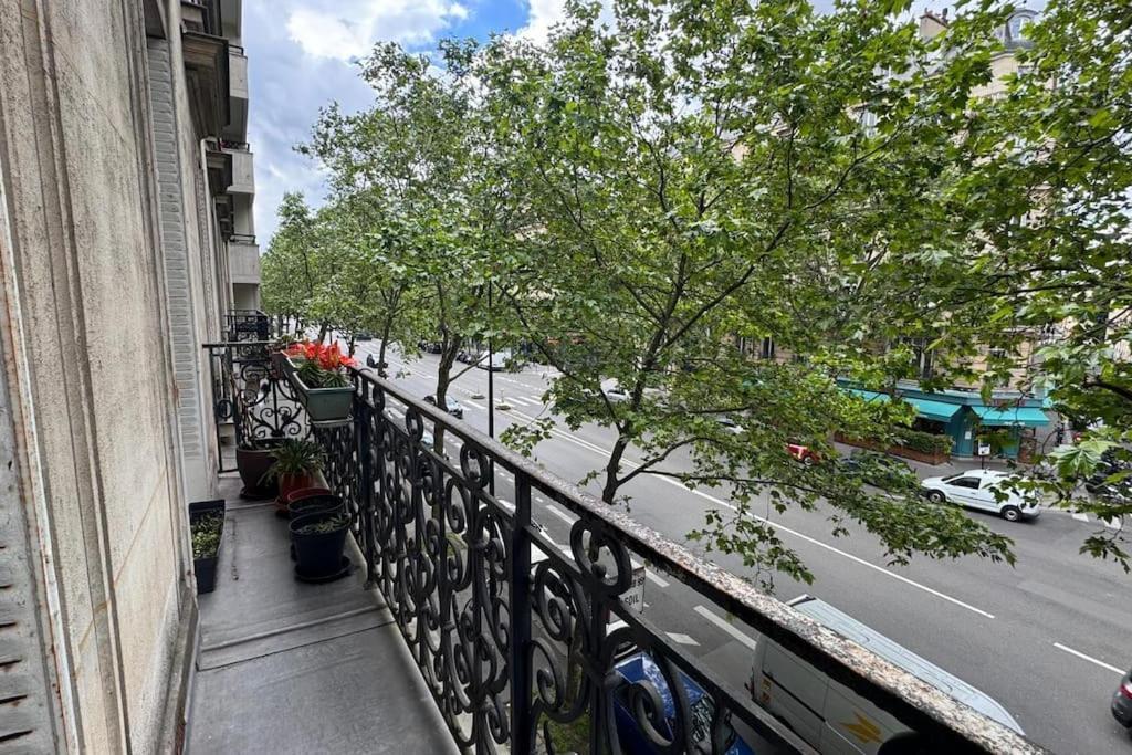 Grand Proche Champs Elysees Appartement Parijs