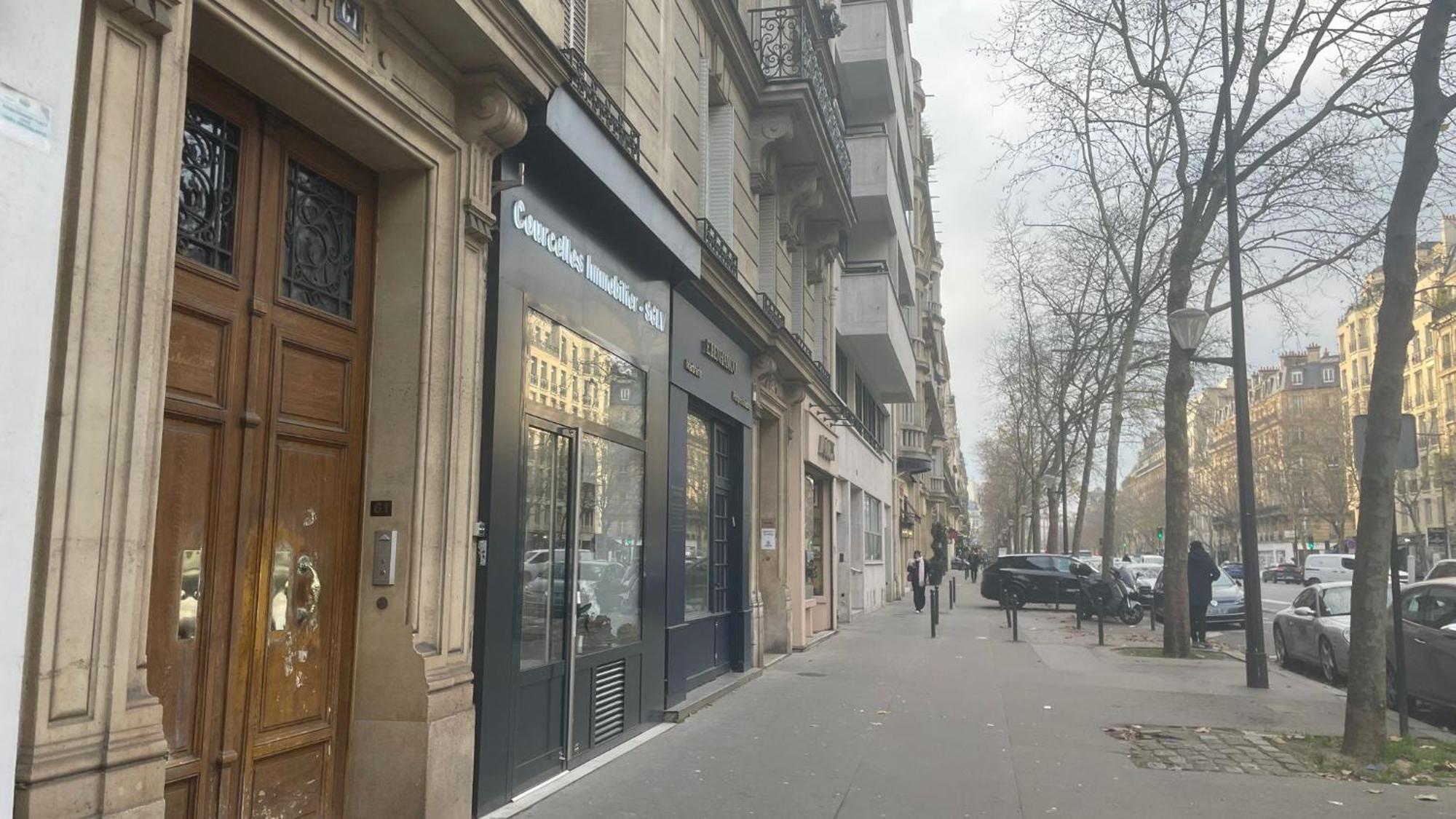 Grand Proche Champs Elysees * Parijs